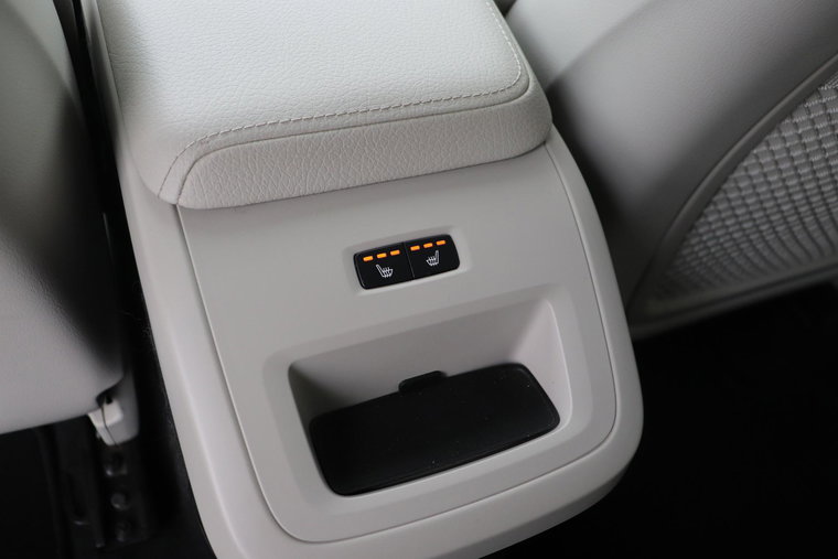 Vehicle Image 48