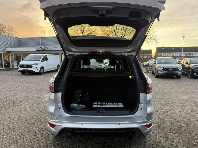 Vehicle Image 25