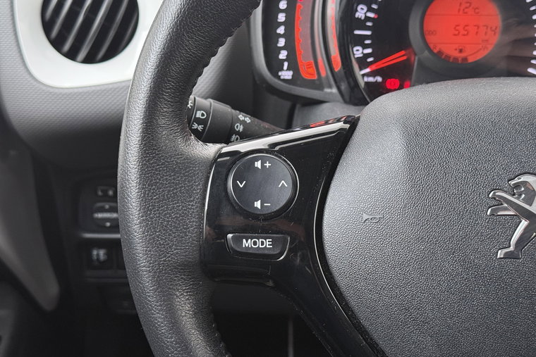 Vehicle Image 17