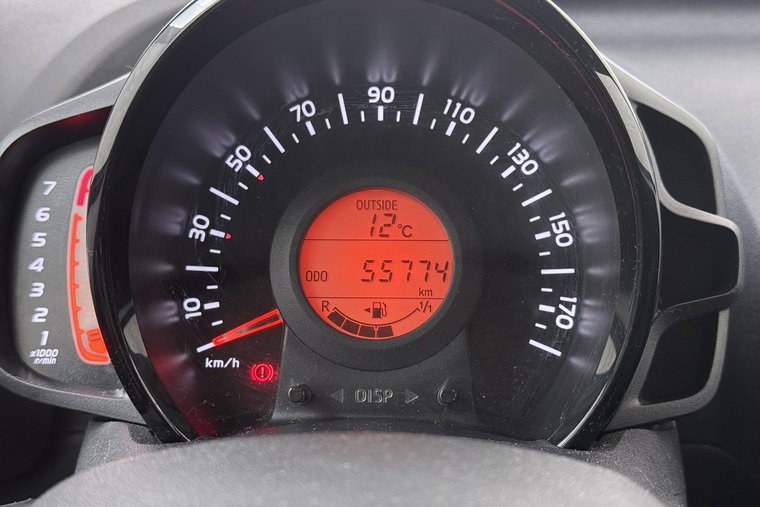 Vehicle Image 21