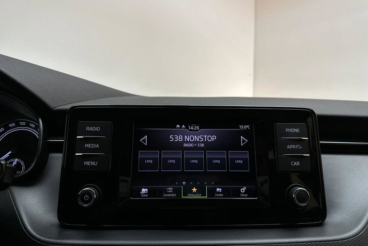 Vehicle Image 24