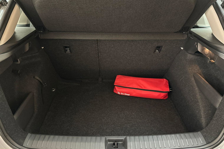 Vehicle Image 28