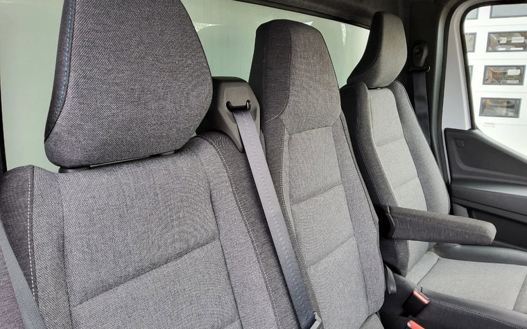 Vehicle Image 17