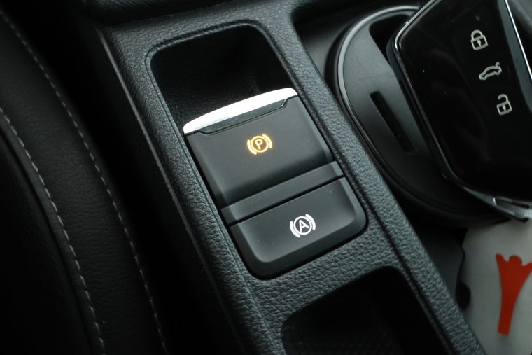 Vehicle Image 36