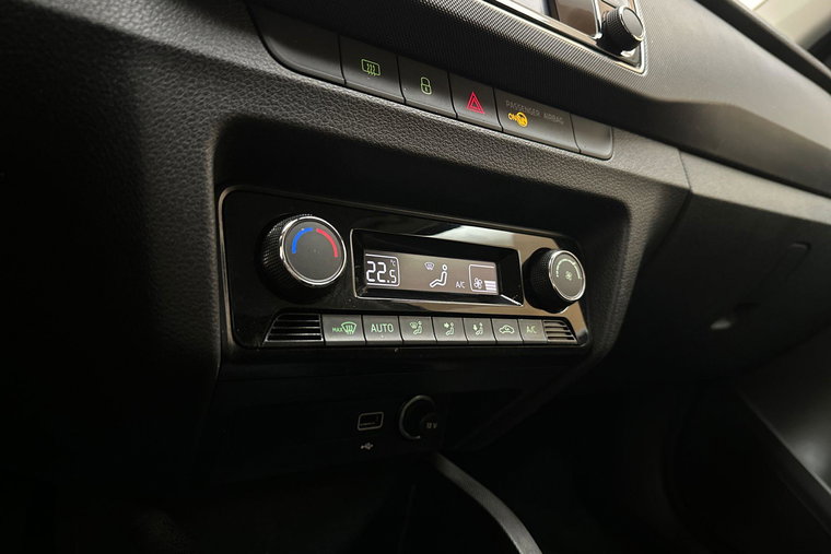 Vehicle Image 27