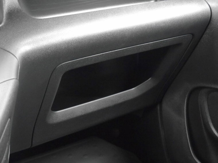 Vehicle Image 38