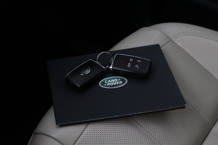 Vehicle Image 18