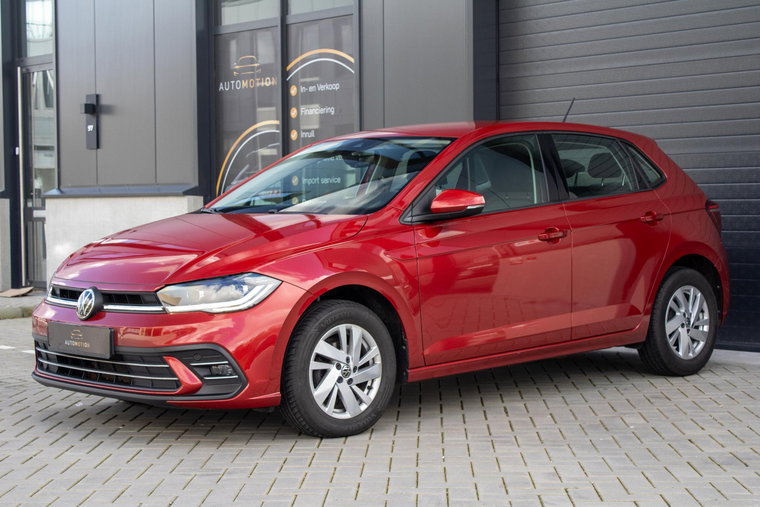 Vehicle Image 30