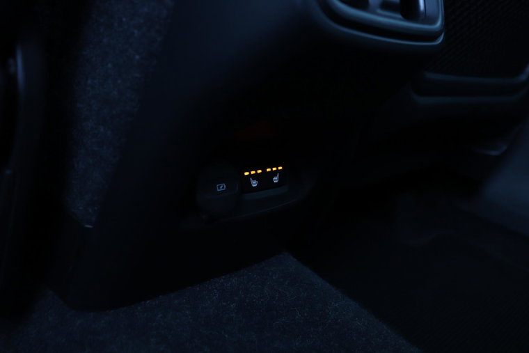 Vehicle Image 45