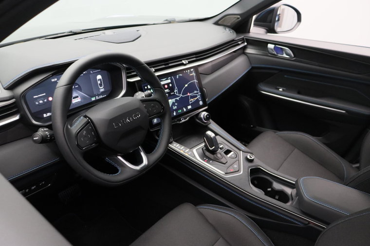 Vehicle Image 7