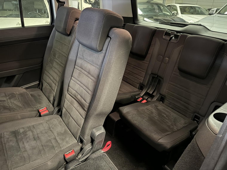 Vehicle Image 26