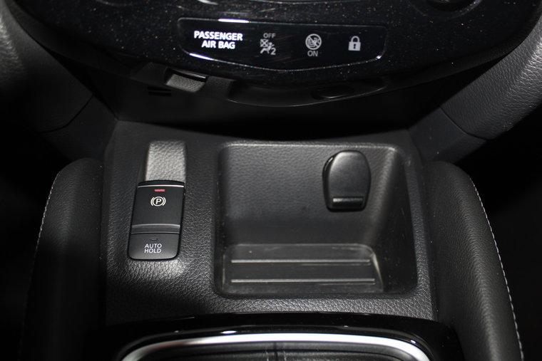 Vehicle Image 32