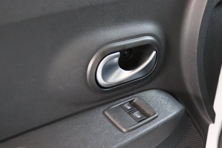 Vehicle Image 24