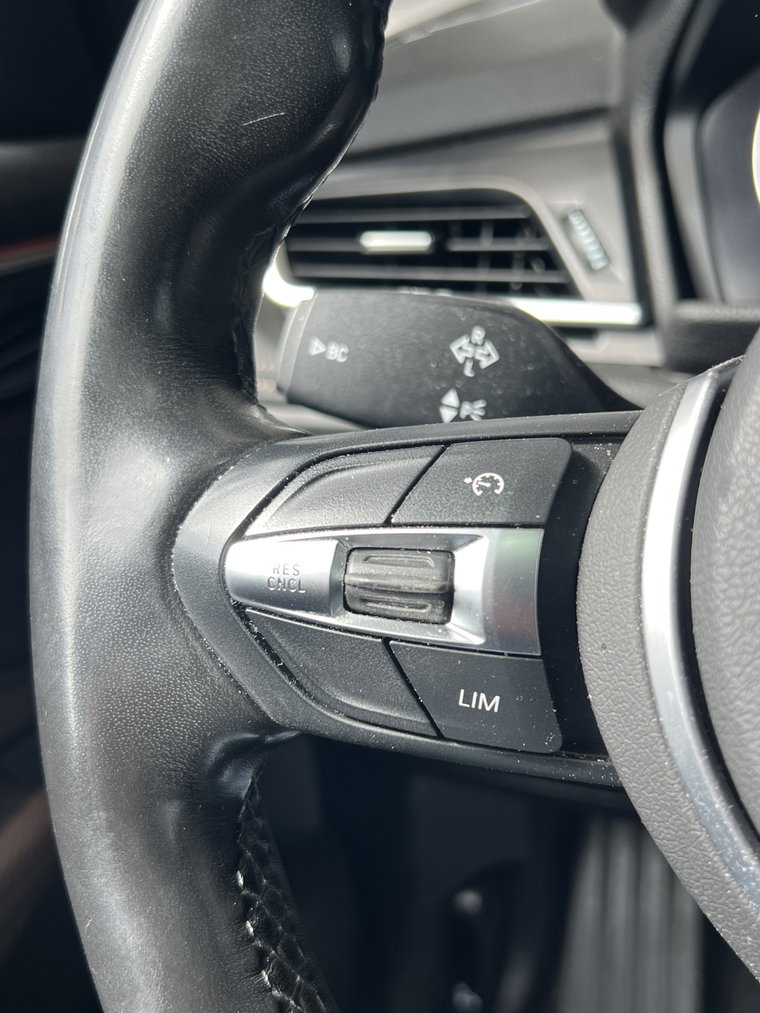 Vehicle Image 27