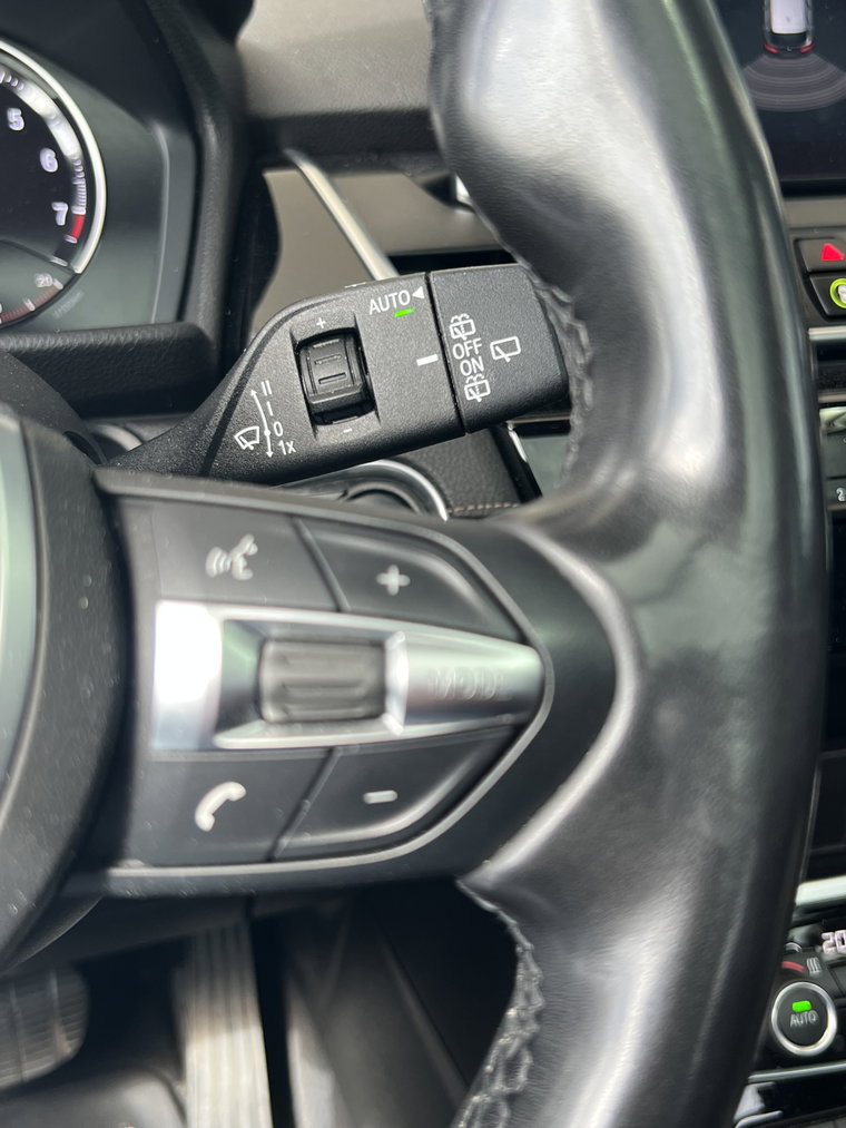 Vehicle Image 28