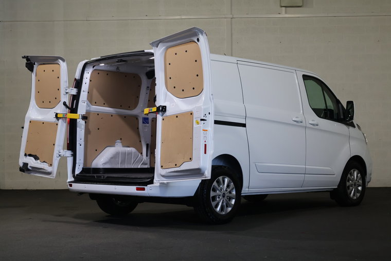 Vehicle Image 10