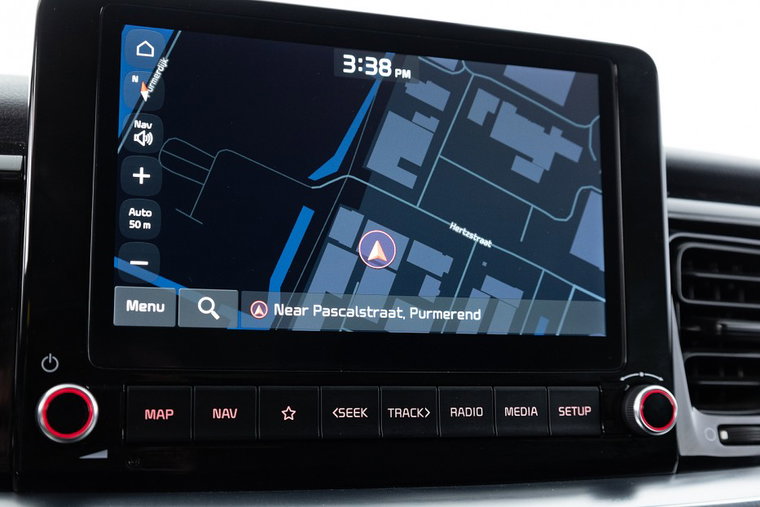 Vehicle Image 12