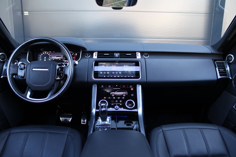 Vehicle Image 25