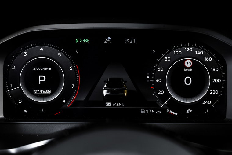 Vehicle Image 4