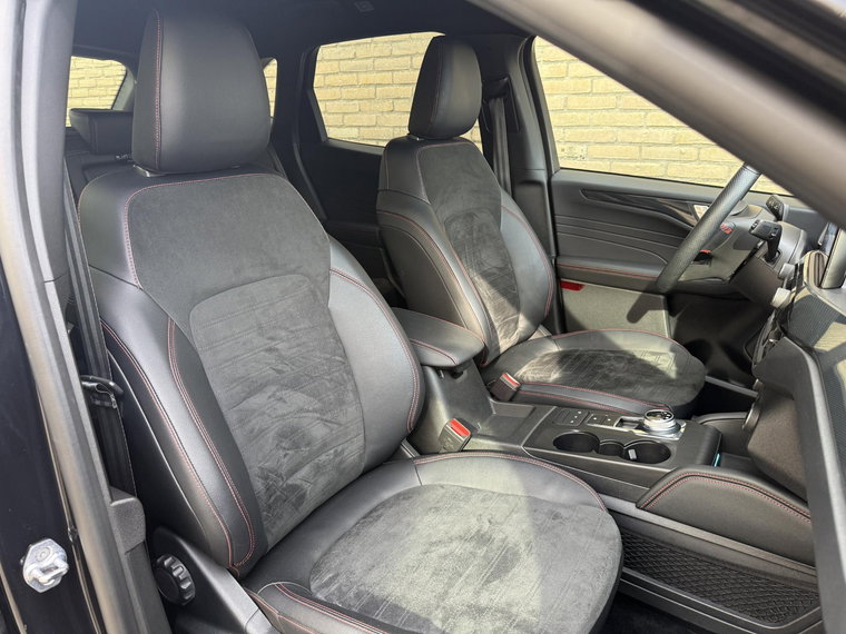 Vehicle Image 36