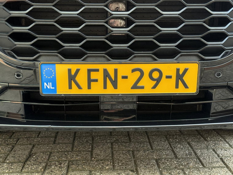 Vehicle Image 52