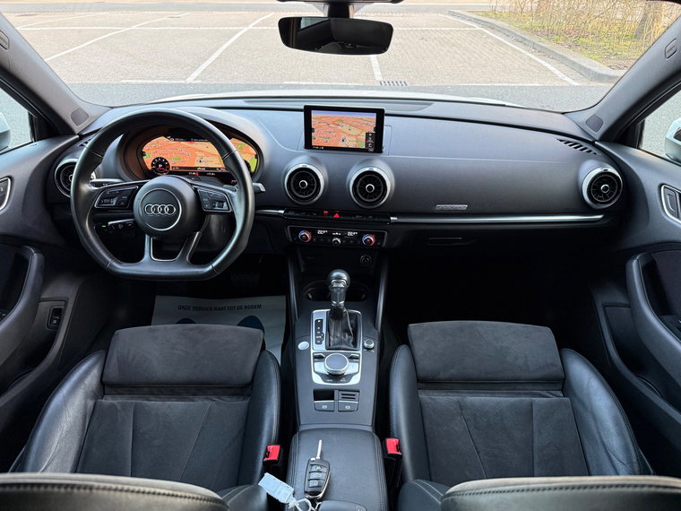 Vehicle Image 33