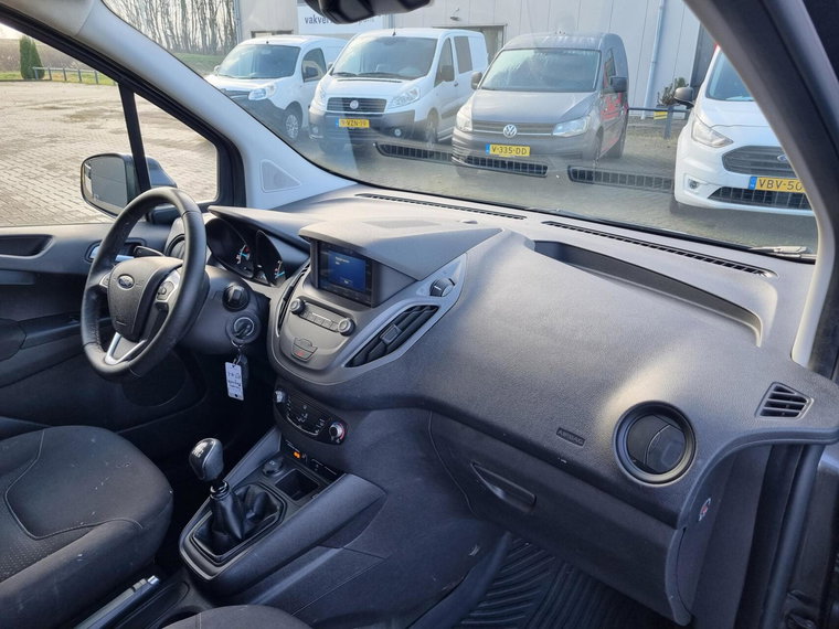 Vehicle Image 11