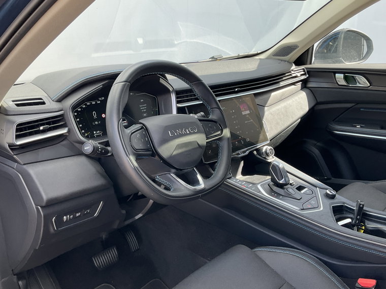 Vehicle Image 24