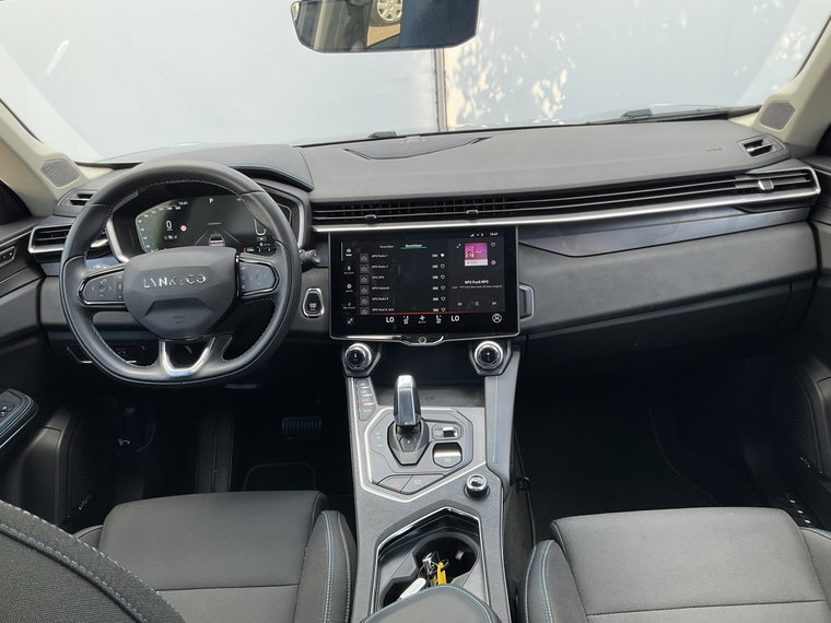 Vehicle Image 39