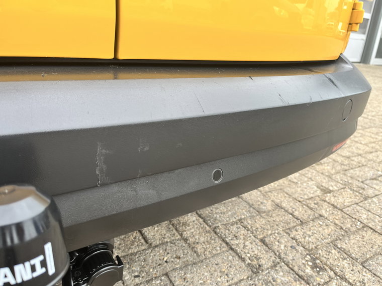 Vehicle Image 33