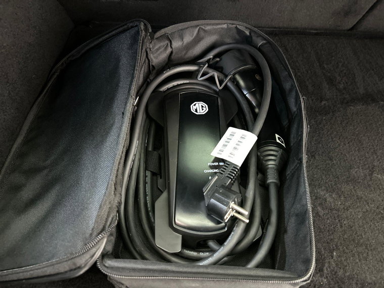 Vehicle Image 33