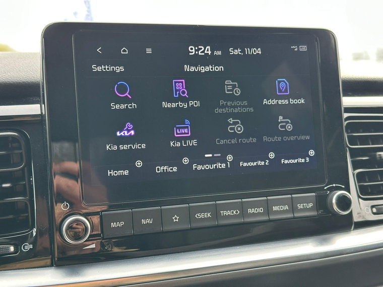 Vehicle Image 17