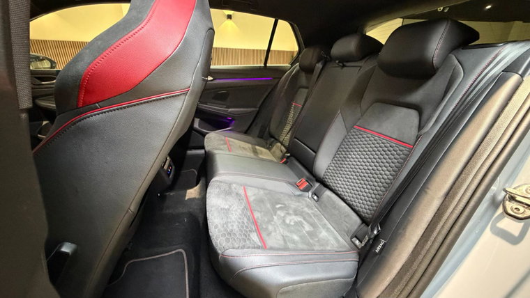 Vehicle Image 14