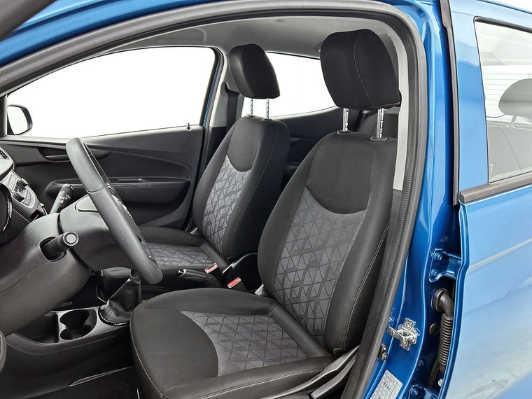 Vehicle Image 32