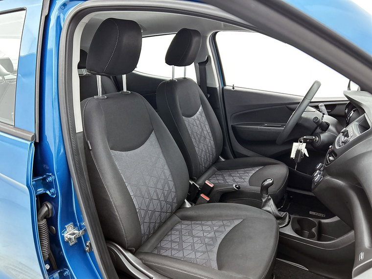 Vehicle Image 33