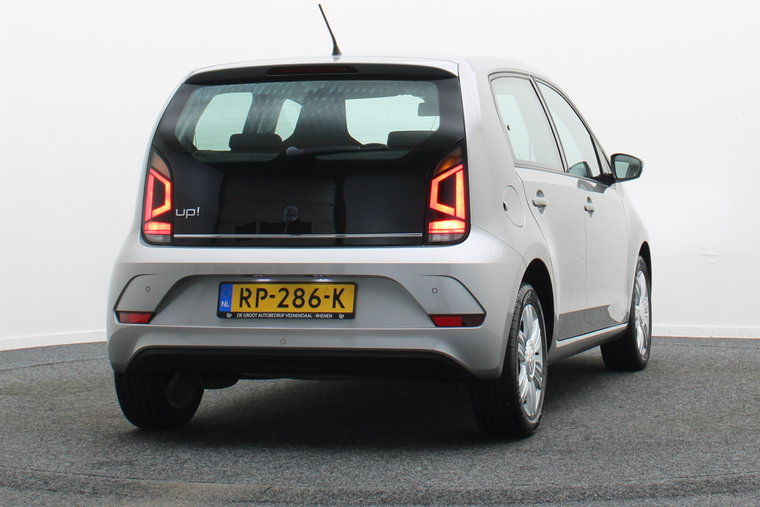 Vehicle Image 17