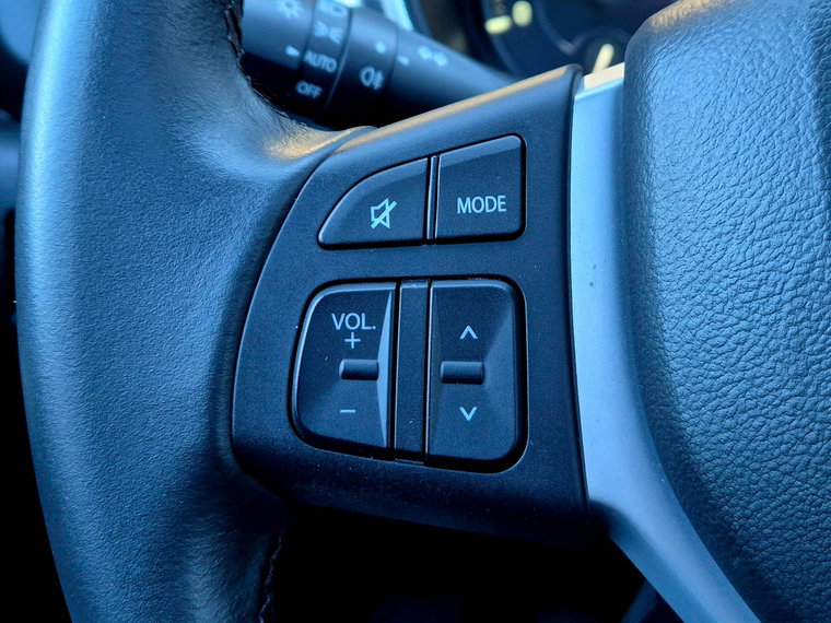Vehicle Image 24