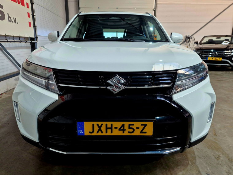 Vehicle Image 10