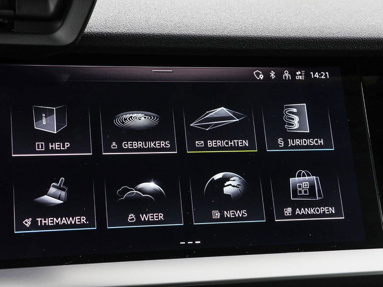 Vehicle Image 30