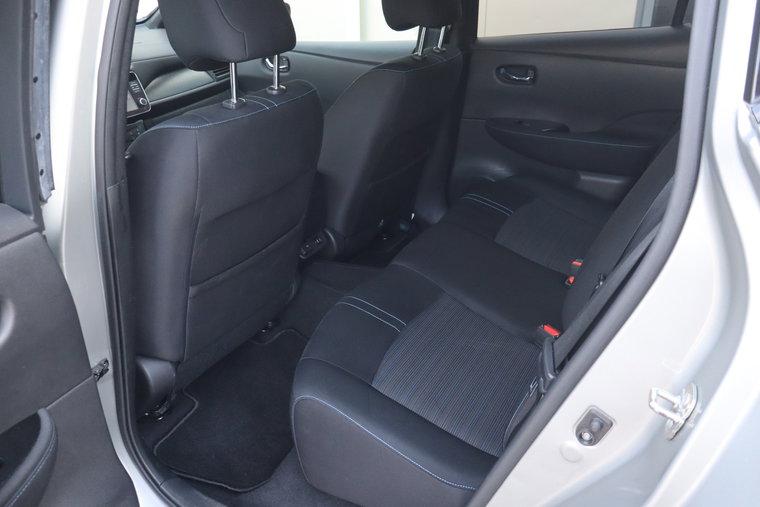 Vehicle Image 37