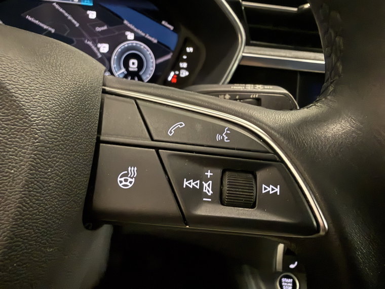 Vehicle Image 28