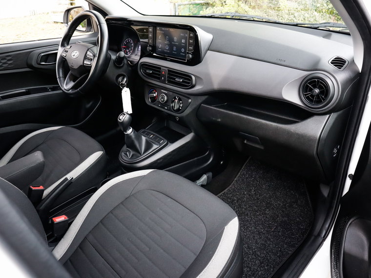 Vehicle Image 20