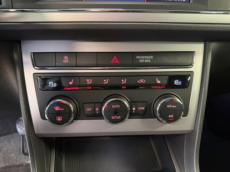 Vehicle Image 39