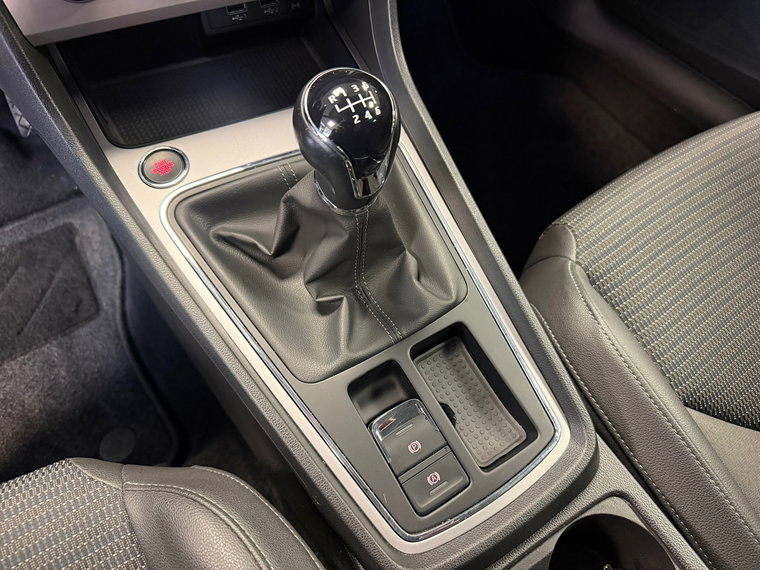 Vehicle Image 40