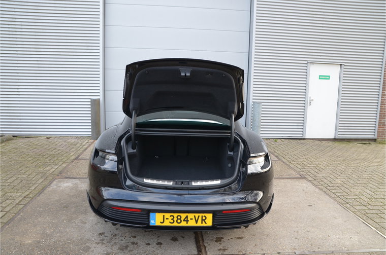 Vehicle Image 33