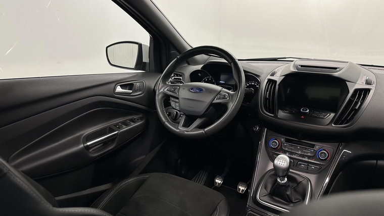 Vehicle Image 25