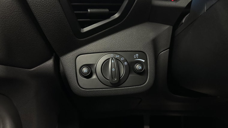 Vehicle Image 33