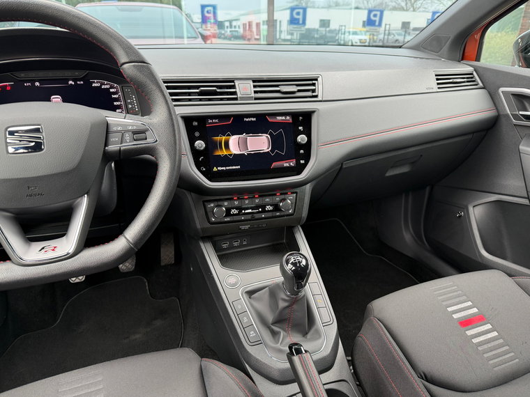 Vehicle Image 14
