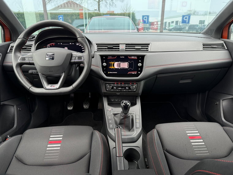 Vehicle Image 8