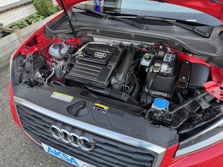 Vehicle Image 35